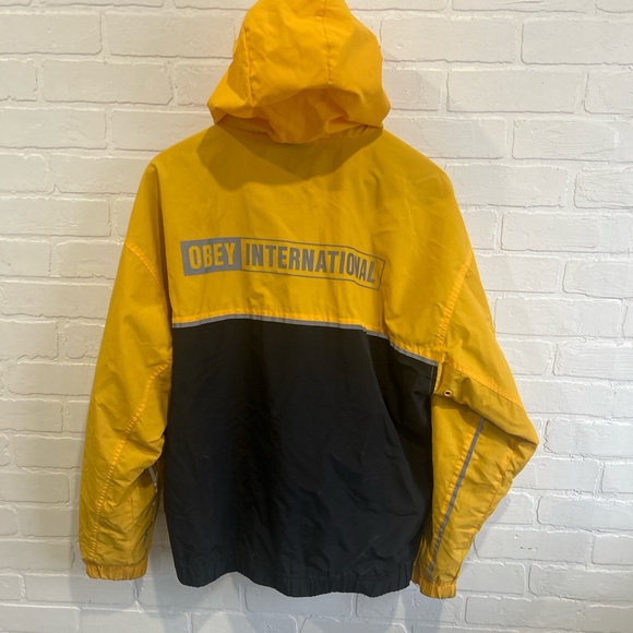 Yellow Obey windbreaker - Picture 2 of 5